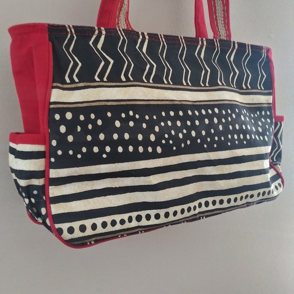 Laurel Burch Cat Print Shoulder & Hand Tote Bag - Picture 5 of 12